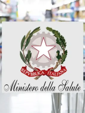 Avviso di richiamo alimentare del Ministero della Salute in un supermercato
